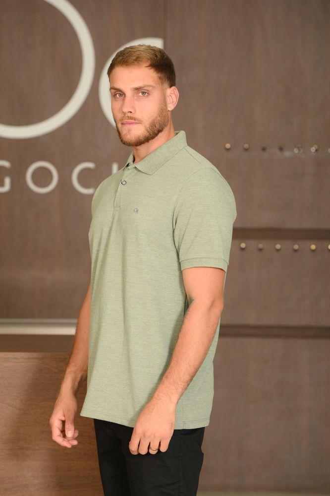 Polo Masculina Ogochi Manga Curta Essencial Slim Piquet Duplo Mescla Claro Verde
