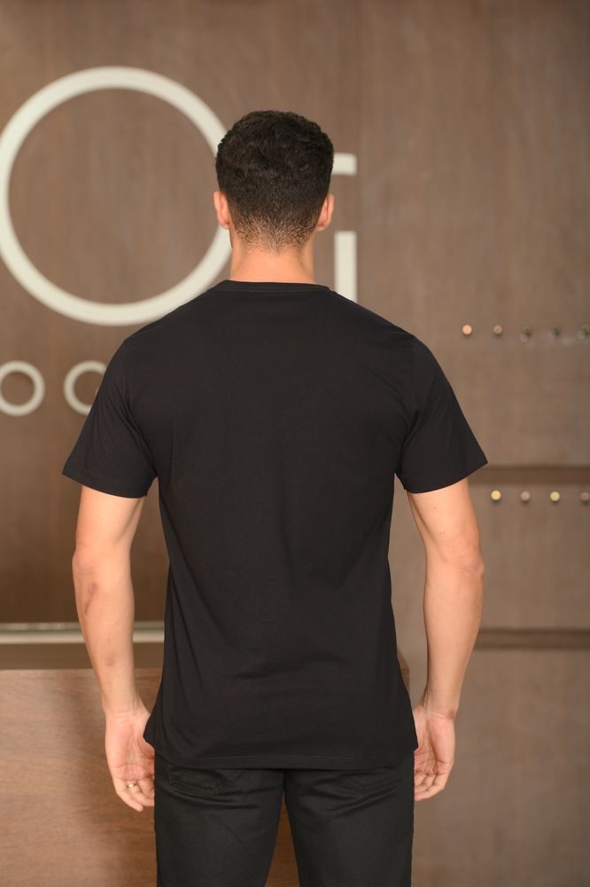 Camiseta Masculina Ogochi Manga Curta Essencial Slim Meia Malha Preta