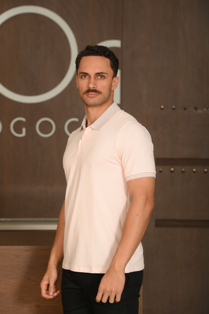 Polo Masculina Ogochi Manga Curta Casual Slim Piquet Rosa