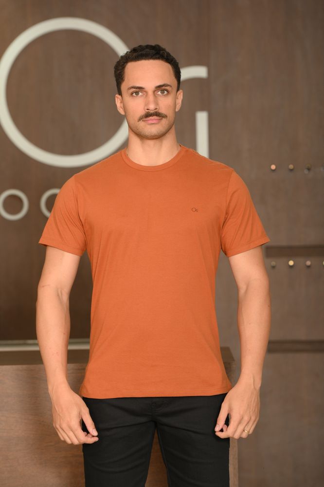 Camiseta Masculina Ogochi Manga Curta Essencial Slim Meia Malha Mocha Bisque