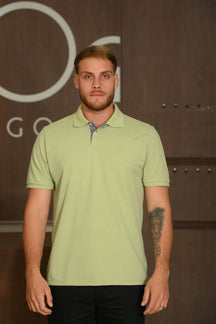 Polo Masculina Ogochi Manga Curta Slim Verde Claro