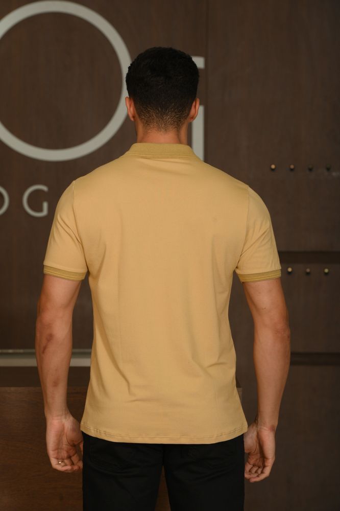 Polo Ogochi Manga Curta Slim Casual Creme